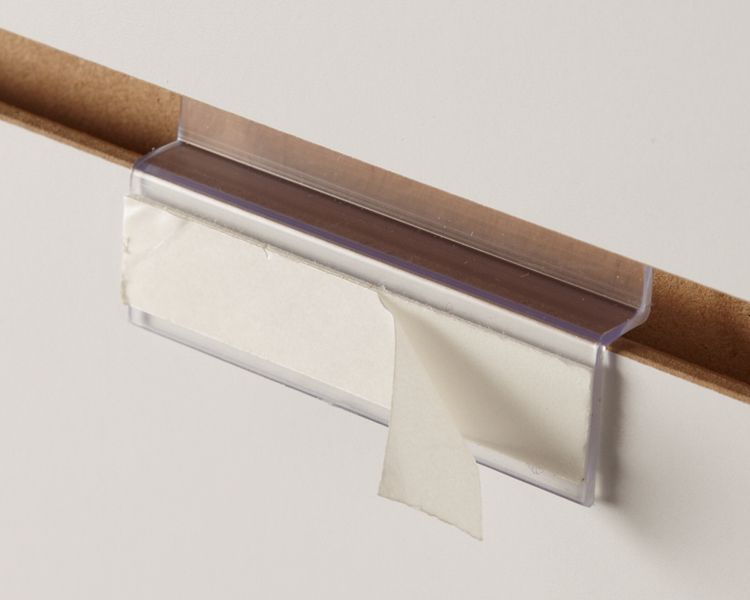 ZBar Slatwall Adapter On Kinter (K International, Inc.)