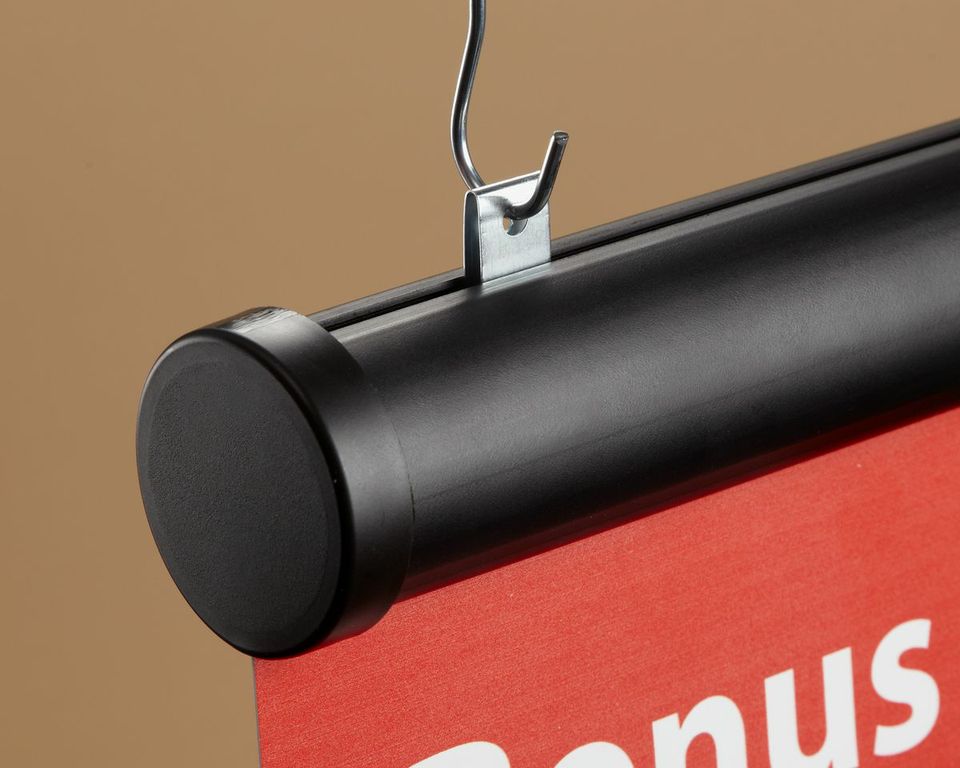 Round Graphic/Banner Hanger On Kinter (K International, Inc.)