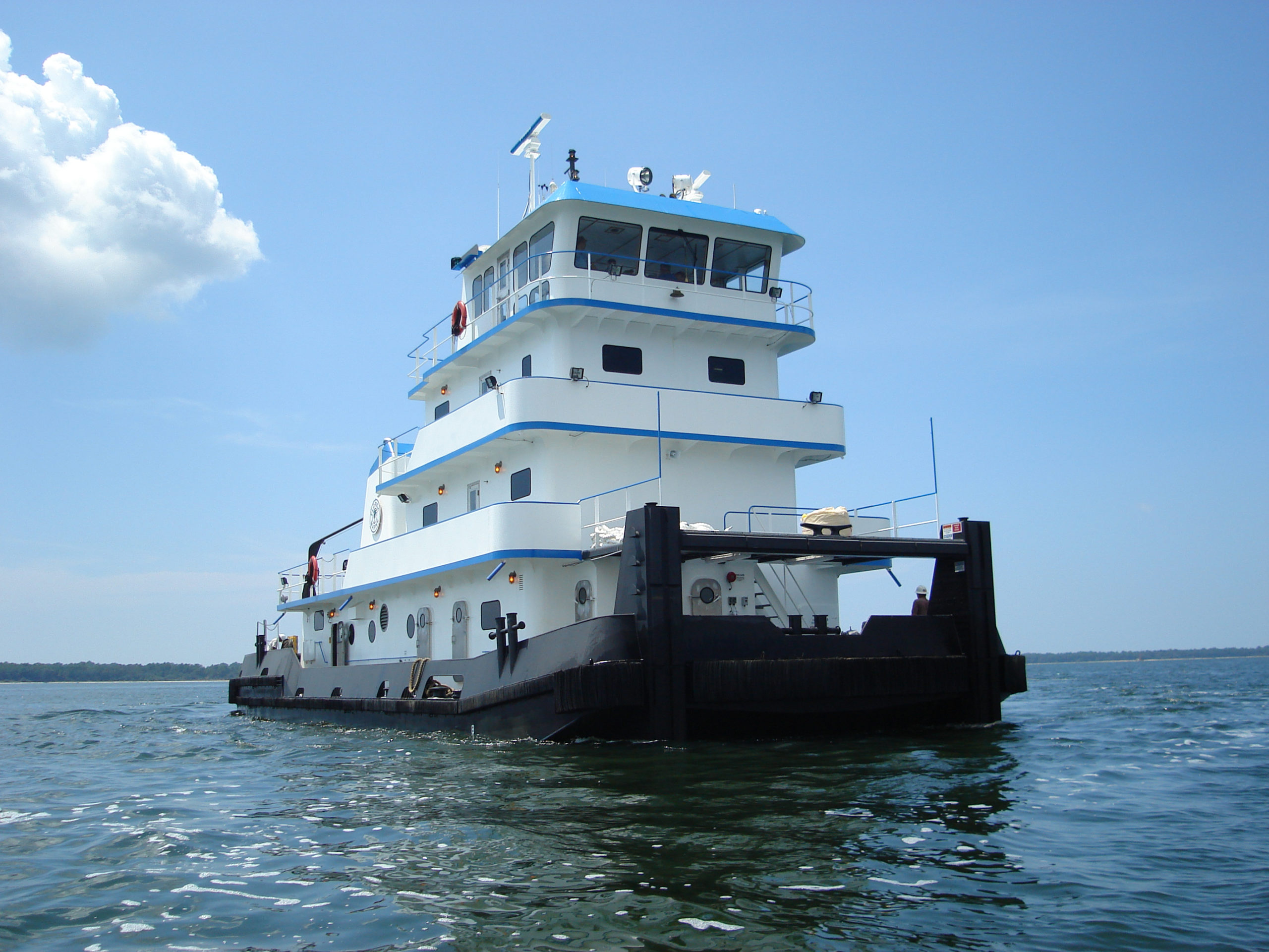 Eastern Shipbuilding delivers new tug to Florida Marine Transporters