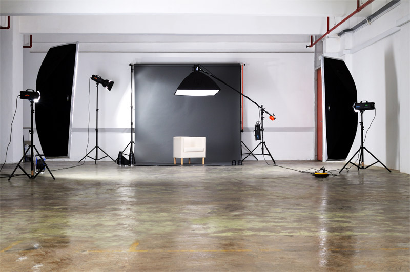 photography studio on rent in Delhi Pixel Photography