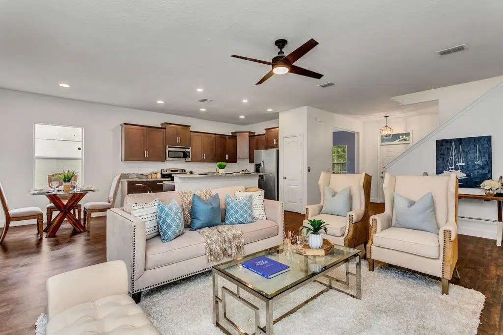 How to Pick a Color Palette for Your Staged Home