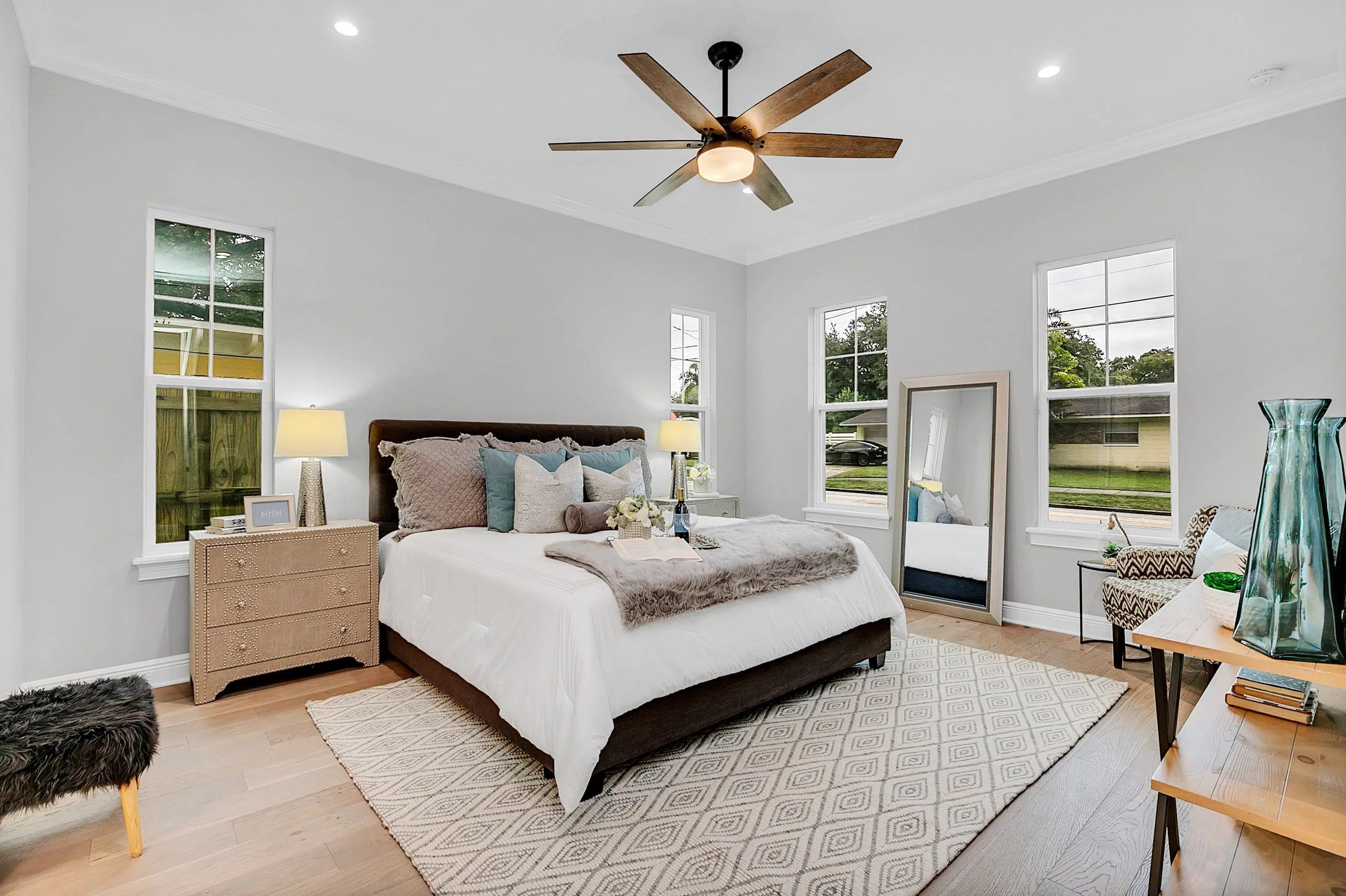 10 Dos and Don'ts of Staging With Rugs MHM Professional Staging