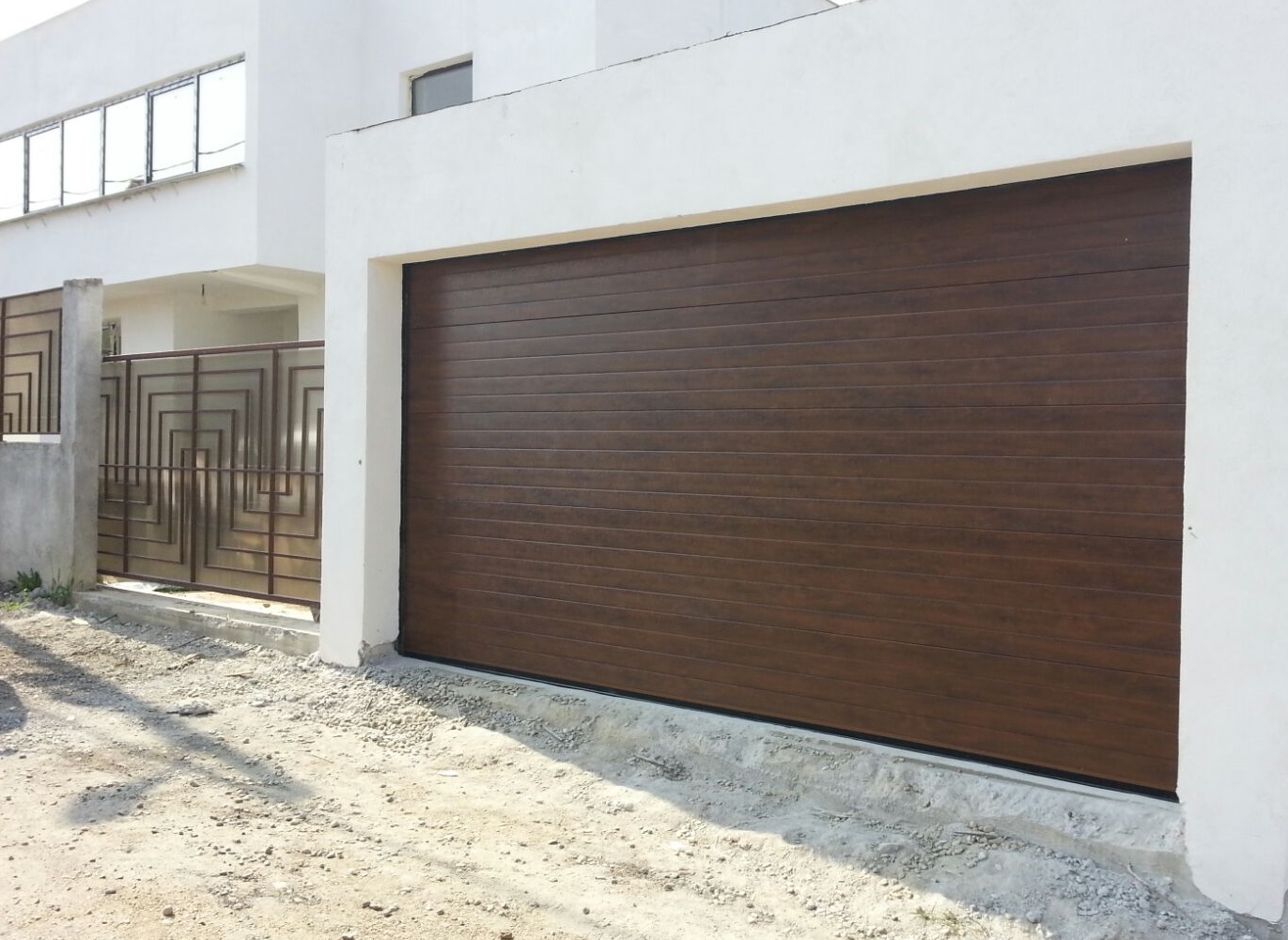 Usi Garaj Usi sectionale pentru garaj ProfitechProfiTech