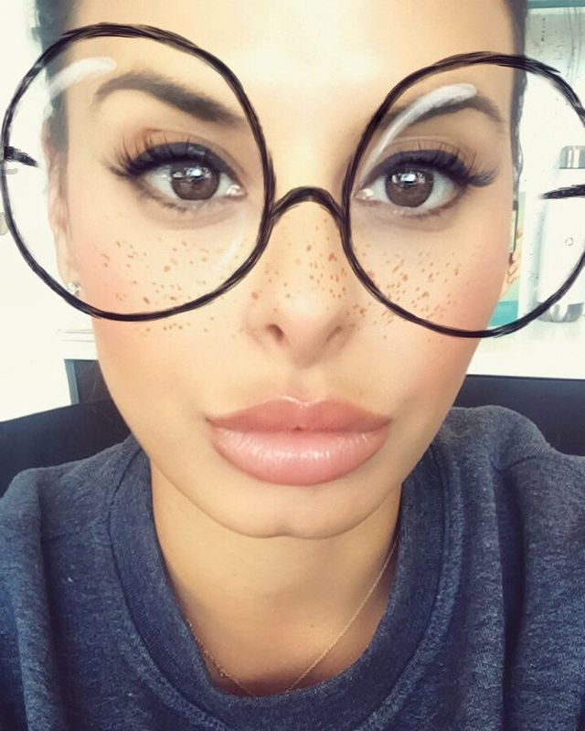 Wendy Fiore Wiki/Bio, Net Worth, Bikini Photos, Reddit, Instagram