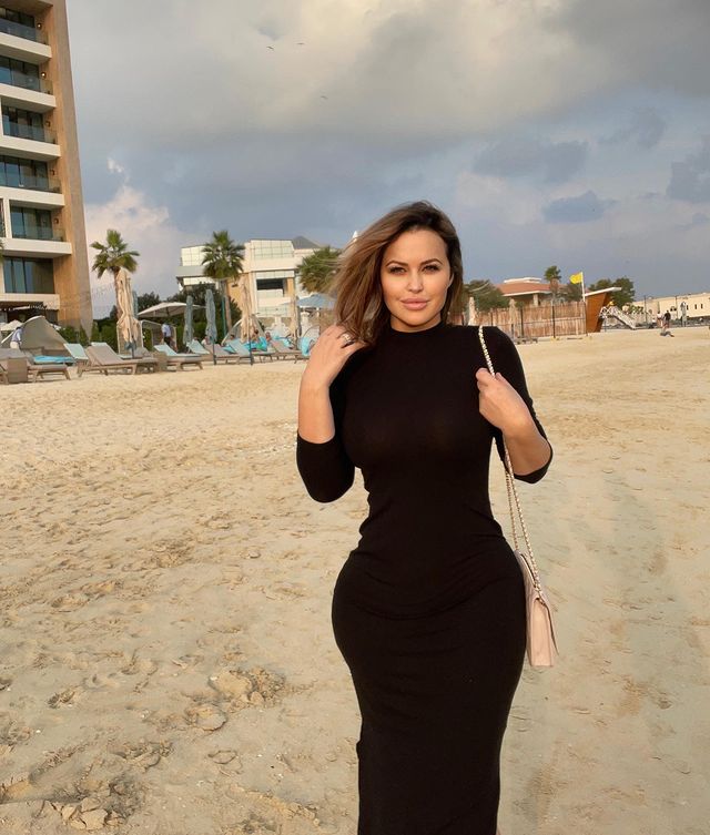 Andrea Abeli | Wiki & Bio, Net Worth, Age, Boyfriend, Height, Onlyfans, Bikini Photos and Career