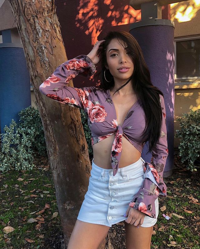 Maddy Belle | Wiki/Bio, Age, Net Worth, Career, Bikini Photos, Height, Boyfriend and Facts