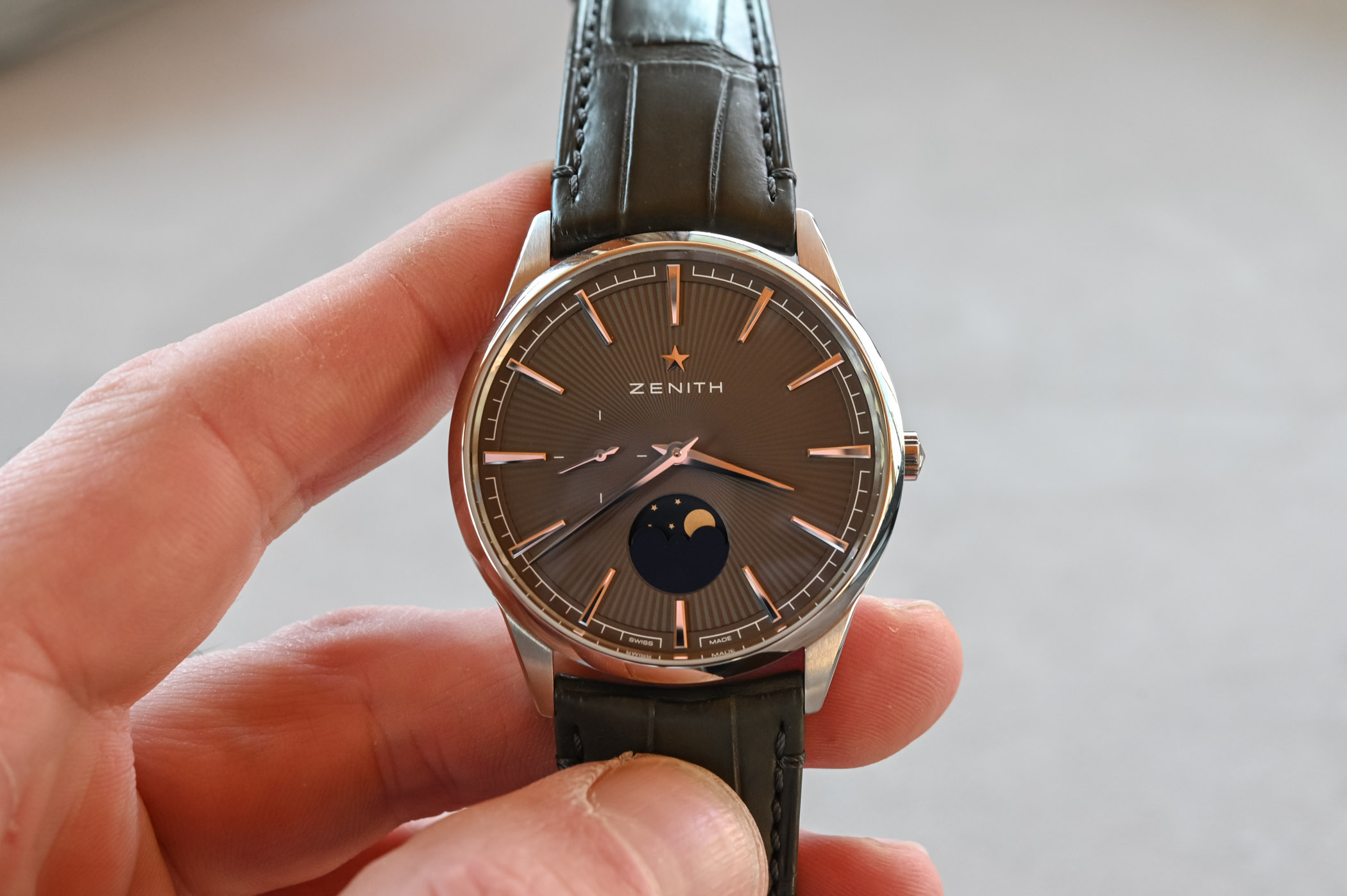 Best Zenith Watches to Get As A Gift - Programming Insider