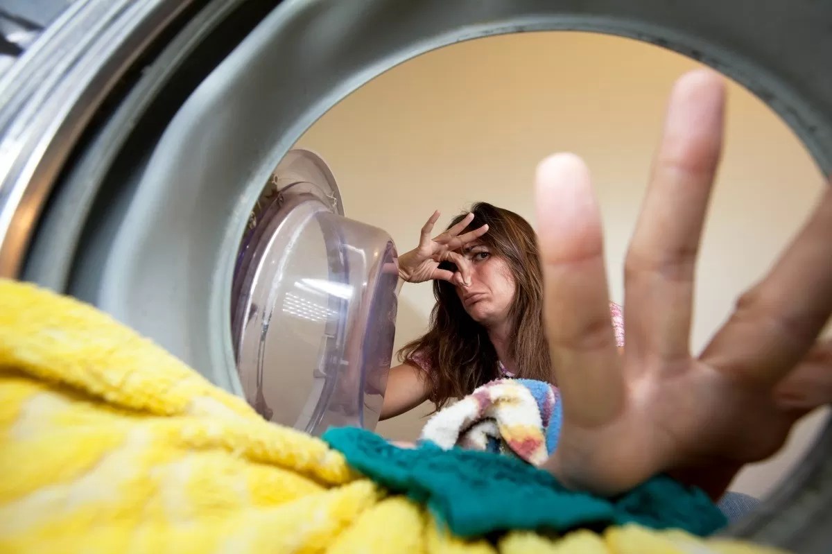 Ultimate Guide How To Clean a Washing Machine — Pro Housekeepers