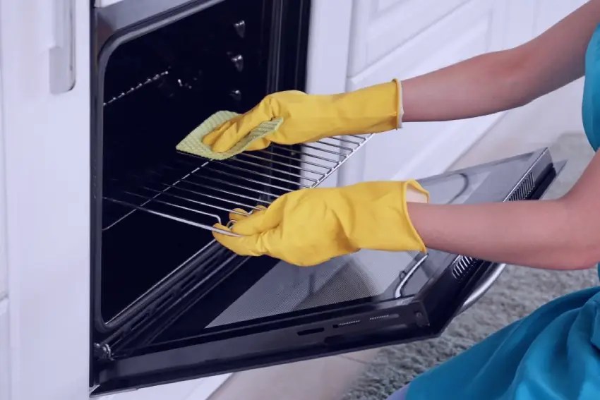 How to Clean Oven Racks A StepbyStep Guide — Pro Housekeepers