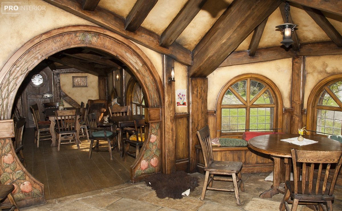 Hobbit's House