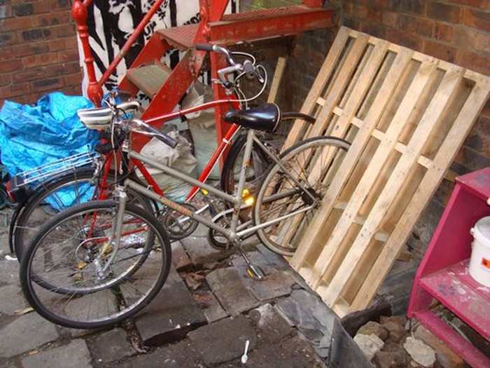 Secure Pallet Bike Rack Convenient Parking in 6 Steps