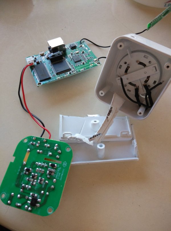 Protect Your Raspberry Pi with a Stylish and Durable 'Power' Case