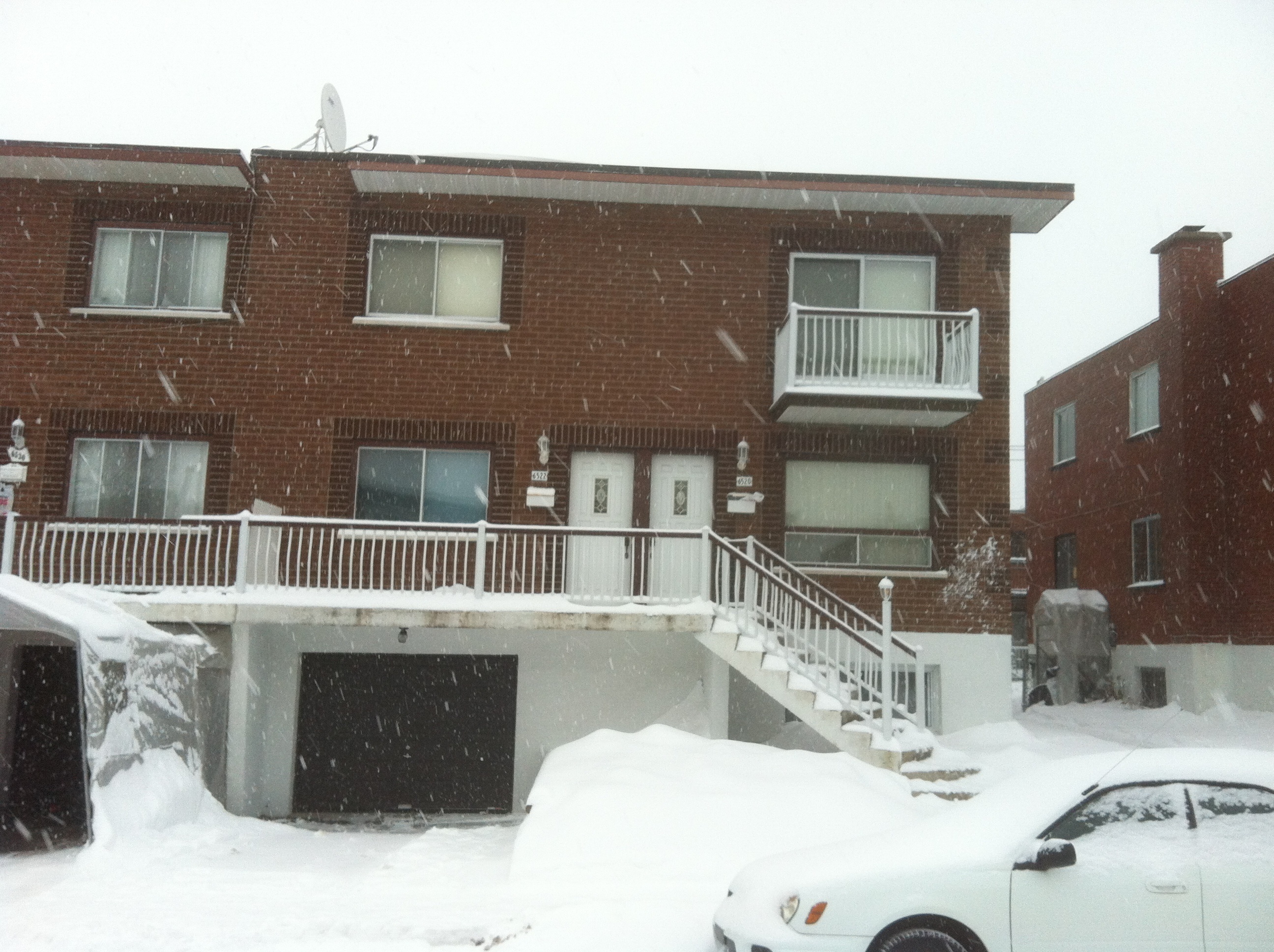 Duplex Privé StLéonard, Montréal Rejointoiement complet et