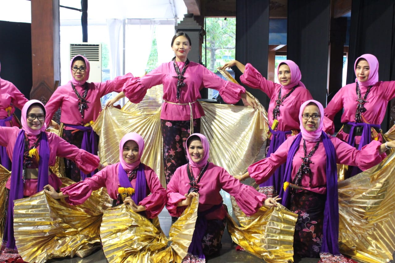 Gambar Tari Indang Sumatera Barat Sarana Pendidikan Menuju Indonesia