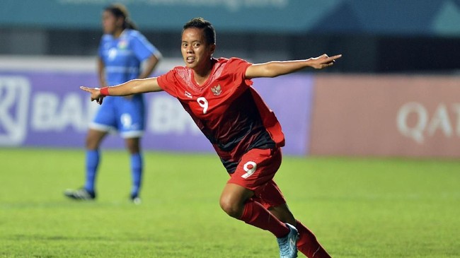Langganan Timnas, Pesepakbola Putri Sumbar Kembali Dipanggil TC - Prokabar