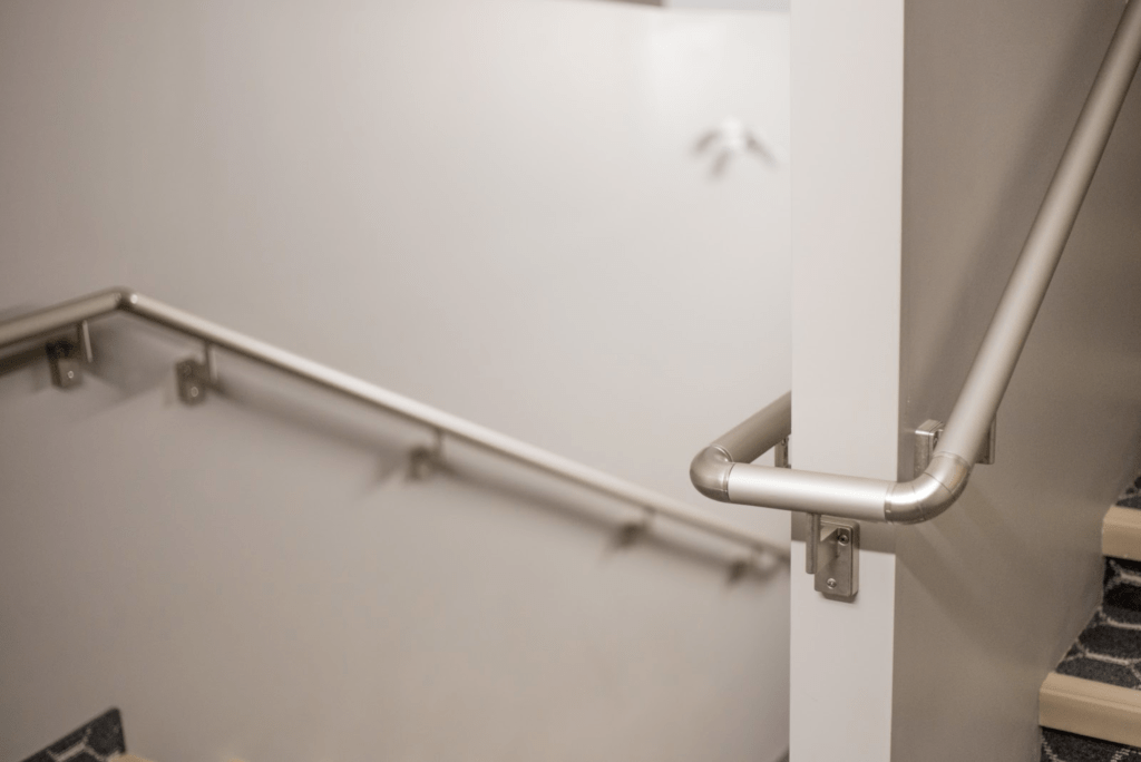 9 Tips for Handrail Bracket Spacing & Installation Promenaid