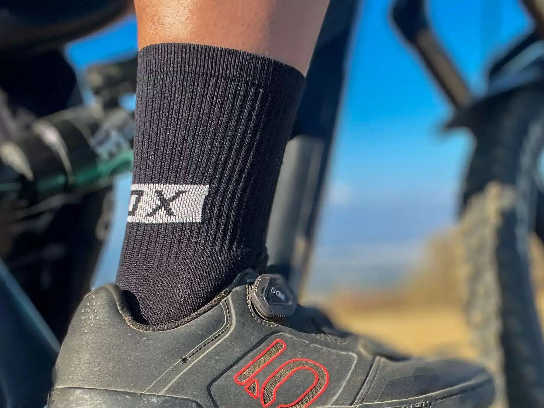 What To Wear Mountain Biking 13 MustHave Items In 2024