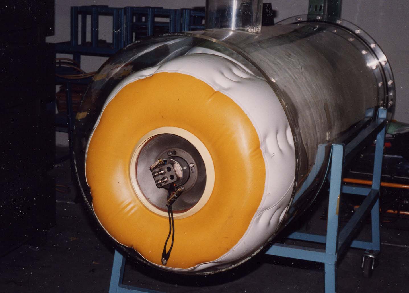 Compensators PRONAL inflatable bags, lifting cushions and hydraulic compensators