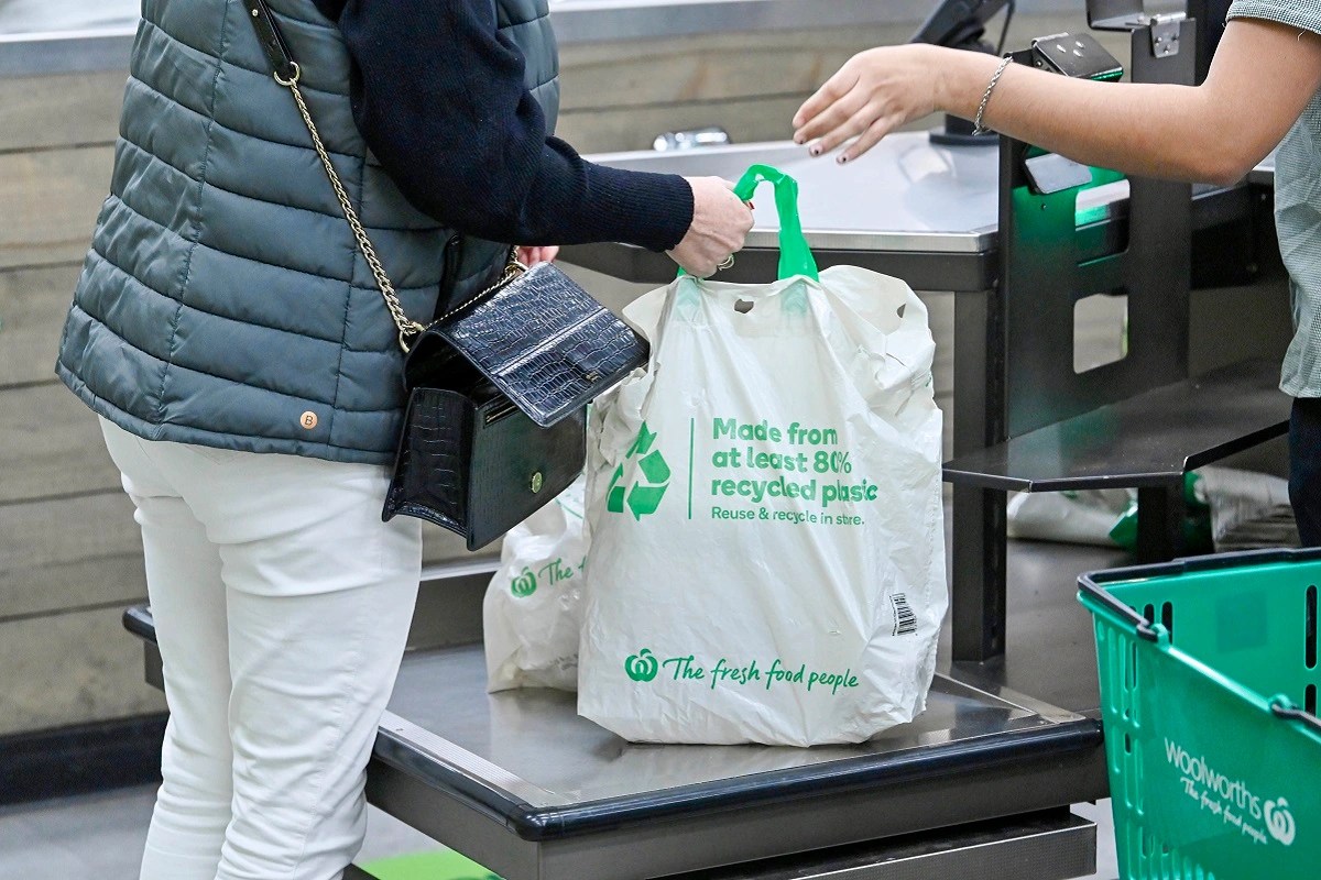 Woolworths removes 15c plastic bags in QLD and ACT ProPack