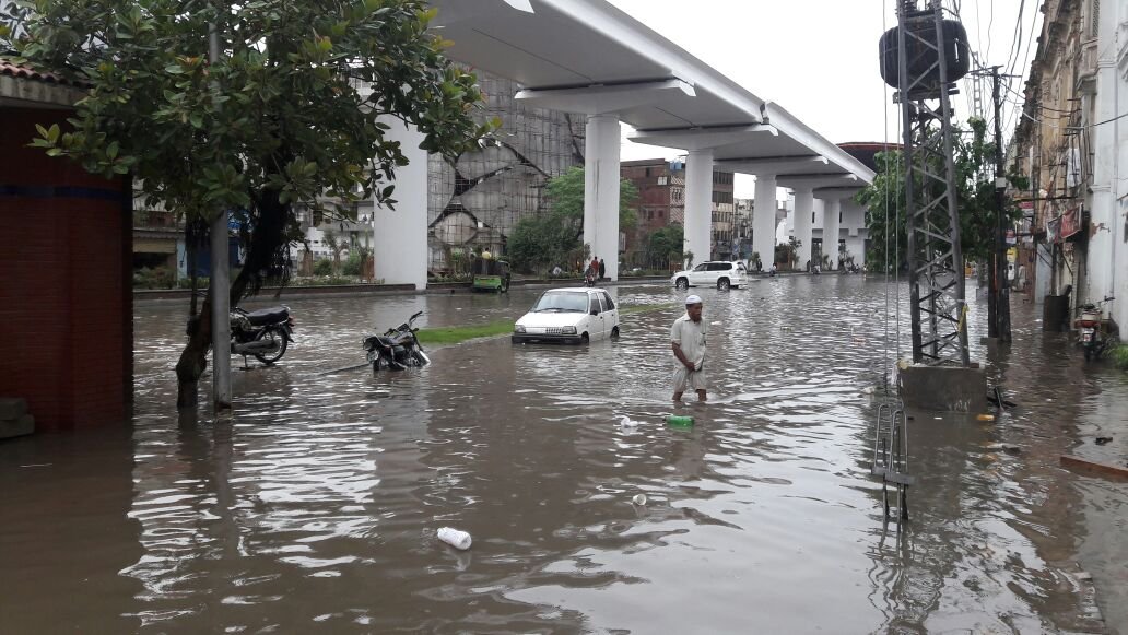 Rains in Lahore Wreak Havoc on Infrastructure Across the City [Pictures]