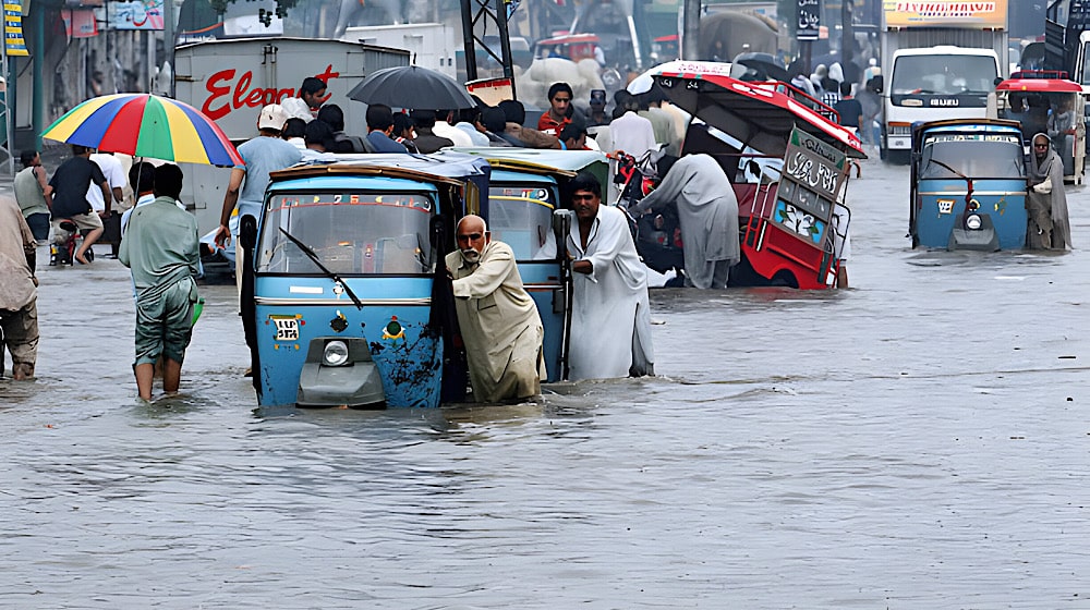 Lahore Closes Schools and Offices Amid Rain Emergency