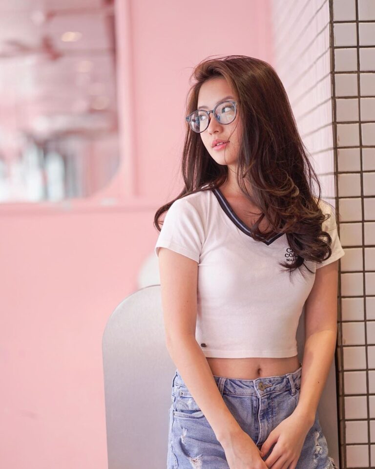 Who is Valerie Pola? Getinthecar TikTok Girl Name, Meet Her On Instagram(04)