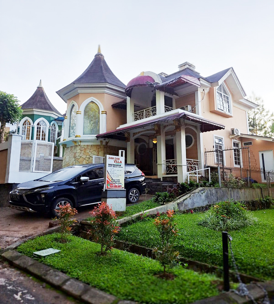 Sewa Villa di Kota Bunga Little Venice Puncak Dengan Kolam Renang View