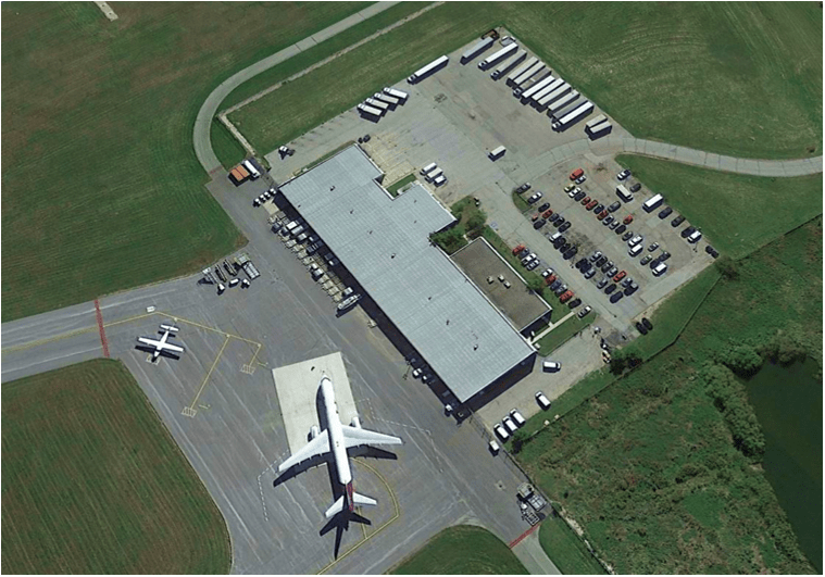 5301 Lincoln Way West Air Cargo Property in South Bend , IN Airport