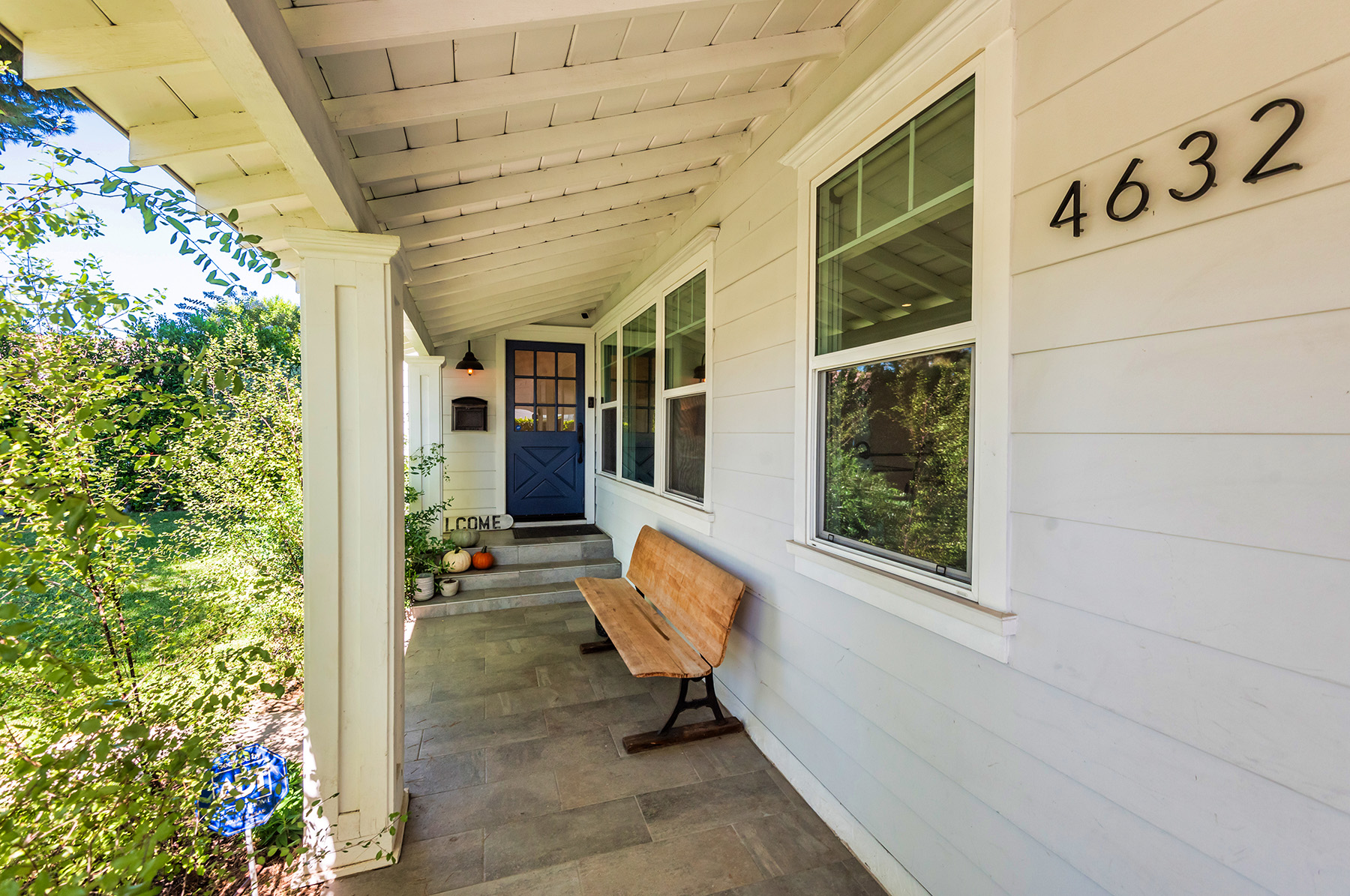 4632 Sunnyslope 2023 Listing forward real estate