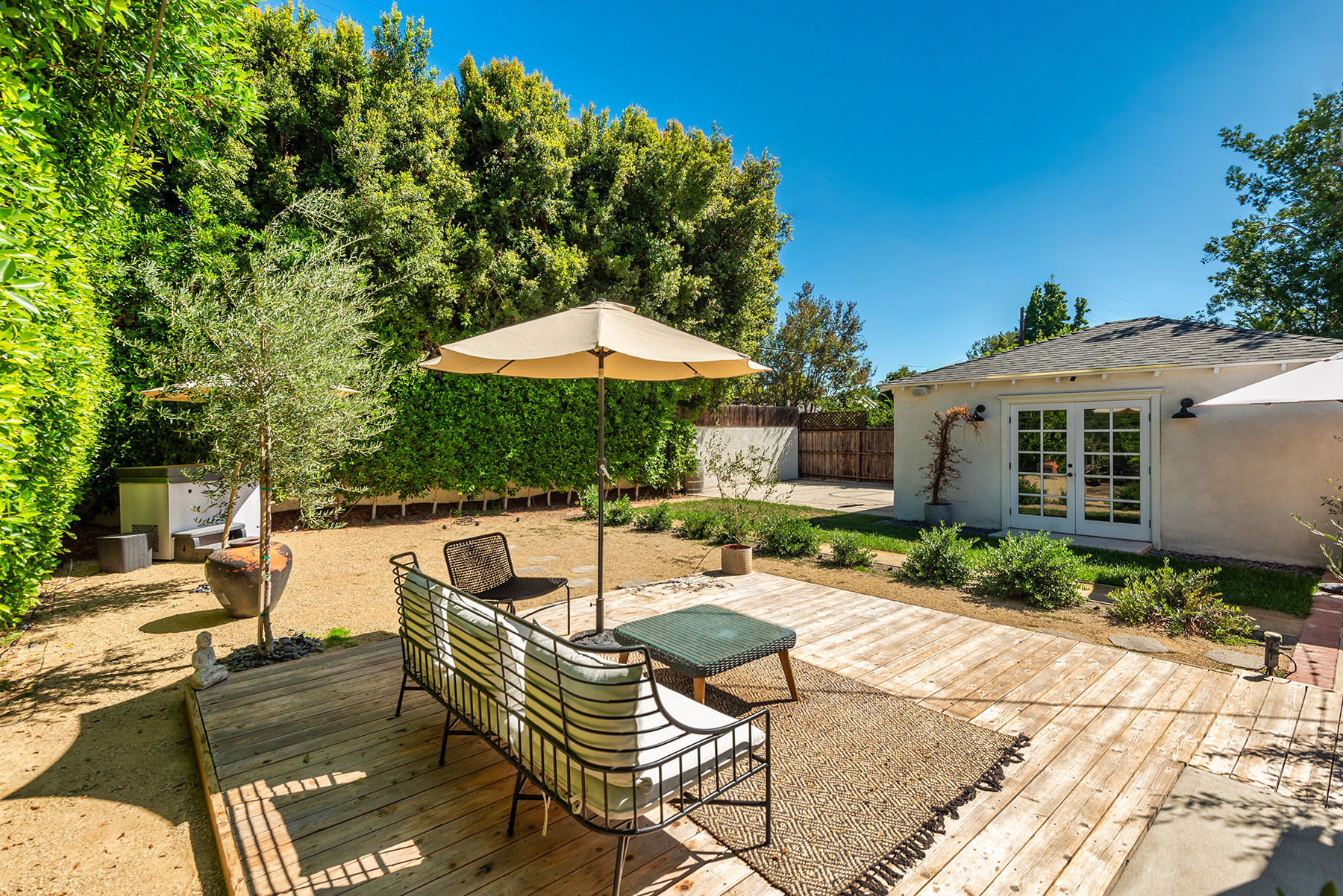 4632 Sunnyslope 2023 Listing forward real estate