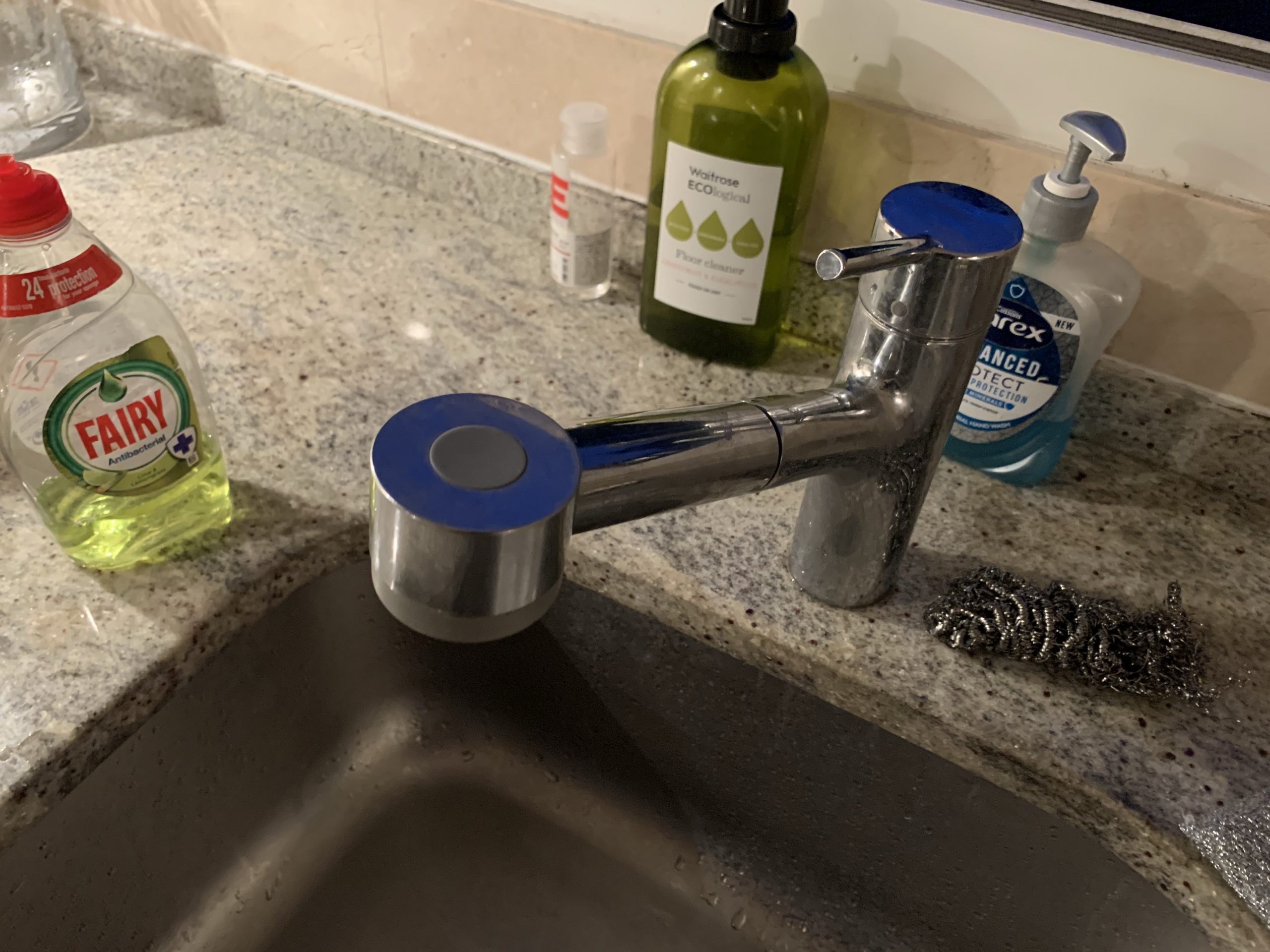 Kitchen Tap HANSGROHE repair for not switching between water flows SW7