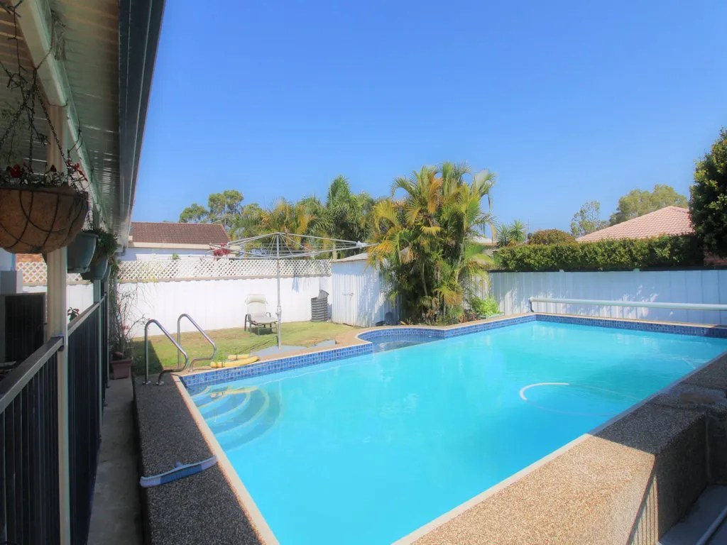 13 Moonlight Ave Torquay Family Home with Inground Pool