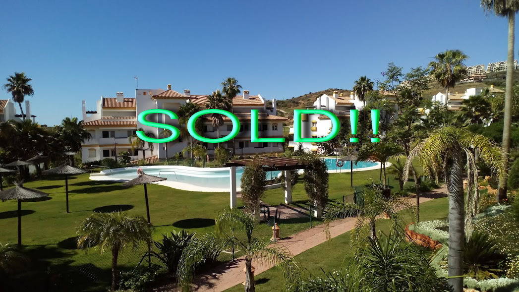 Calanova Grand Golf 2 bedroom apartment for sale 135,000eur Property