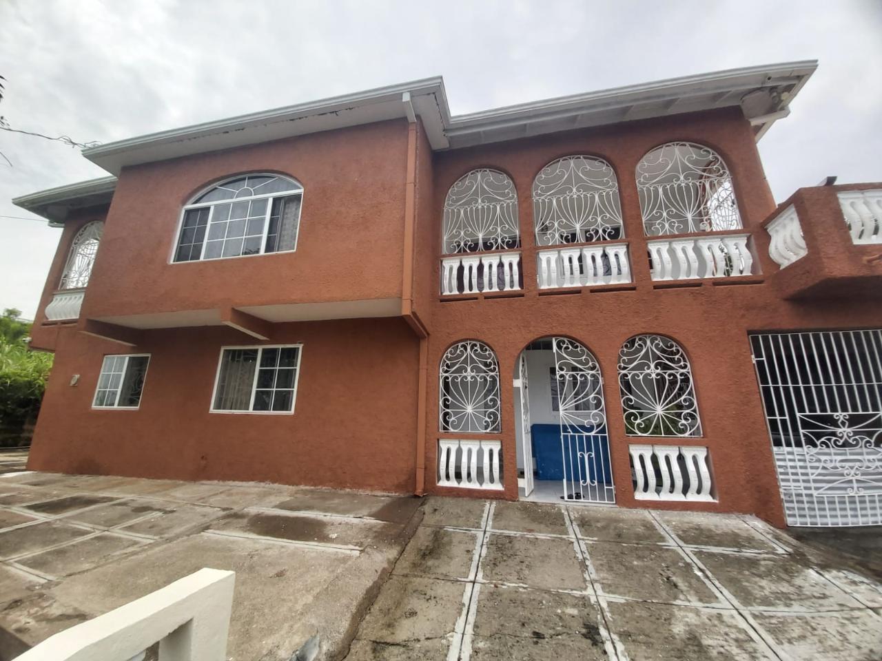 Beautiful family home for sale in Huddersfield, Tower Isle, St Mary