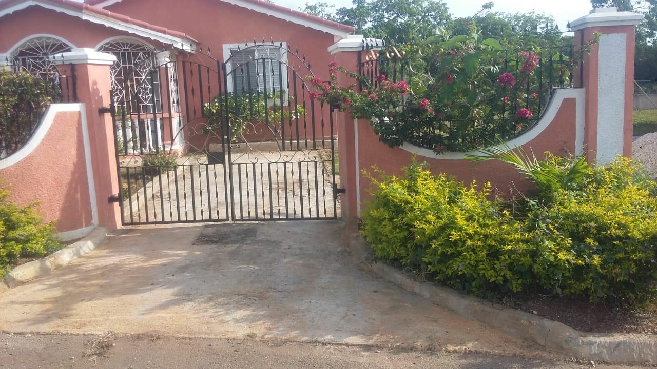 Unfinished House for sale in Coral Springs Village Phase 2, Trelawny