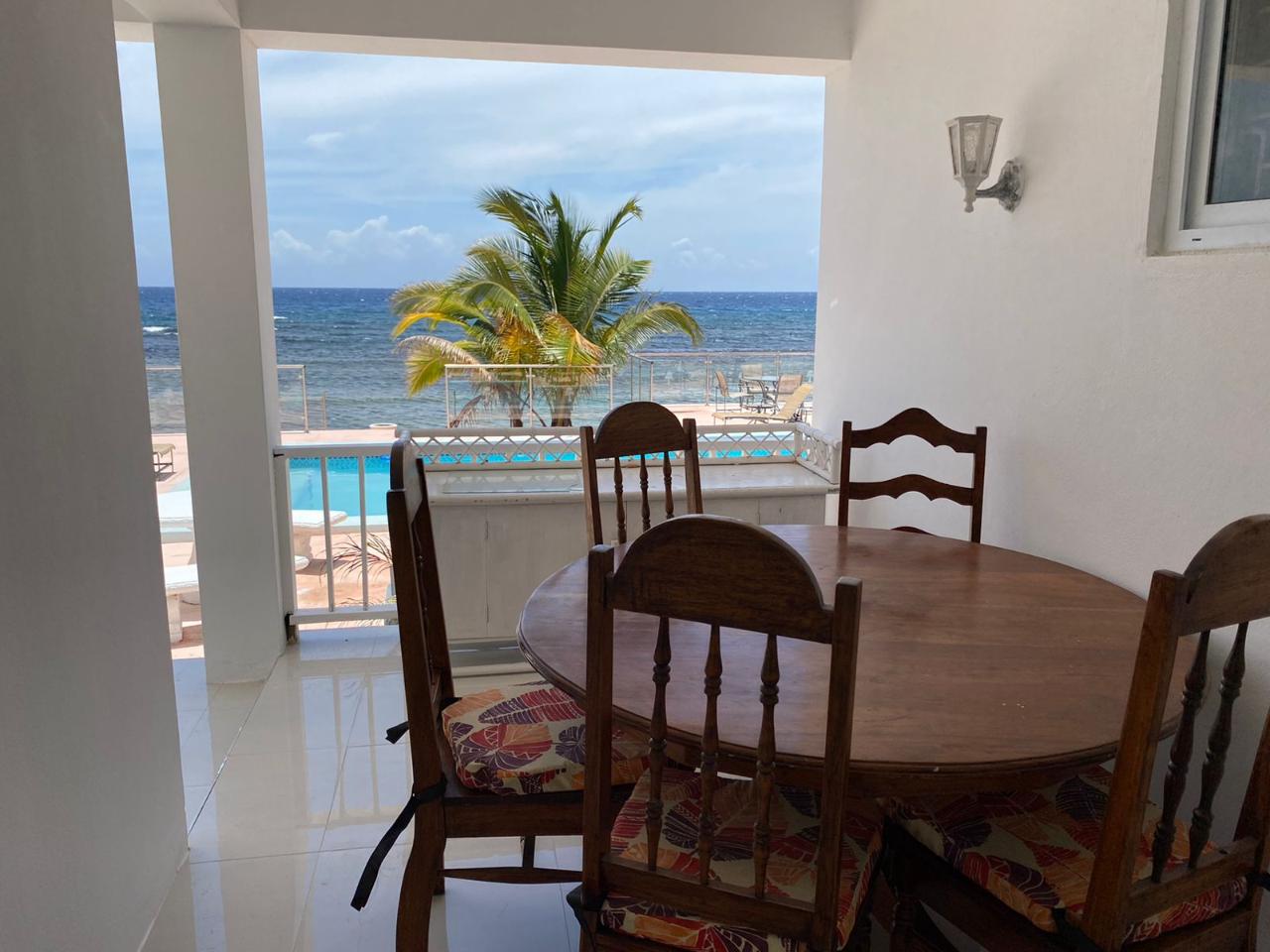 Stunning Beachfront 7 bedroom Property for sale in Runaway Bay, St Ann