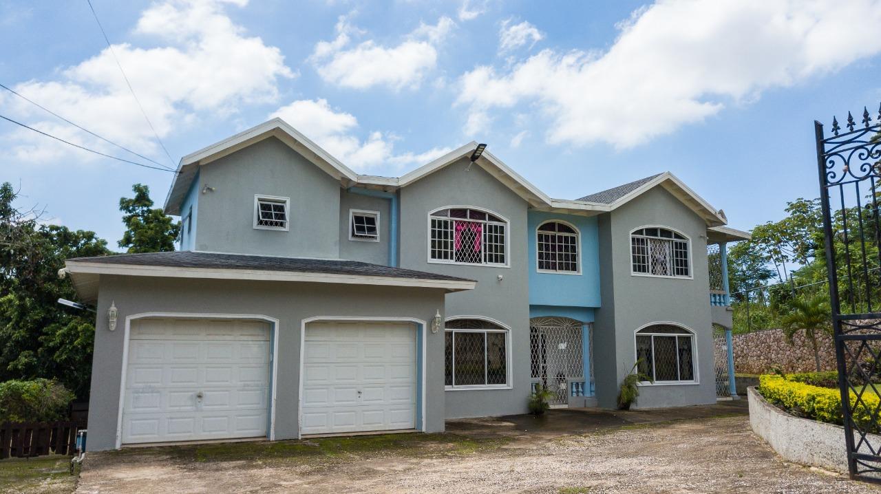 Beautiful 4 Bedroom 5 Bathroom House For Sale in Smokey Vale, Kingston