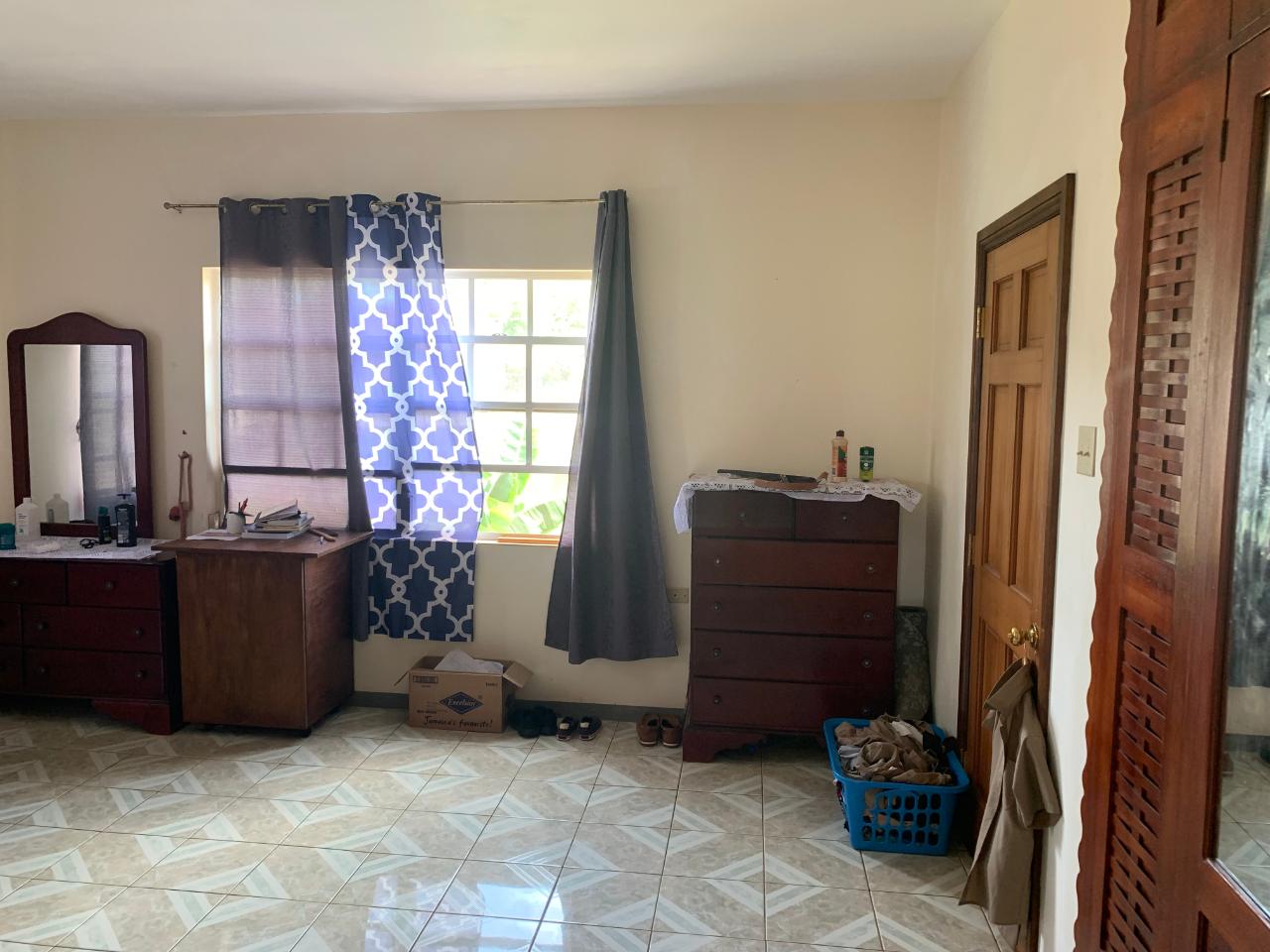 Three Storey 4 Bedroom 3 Bathroom House For Sale in Malvern, St