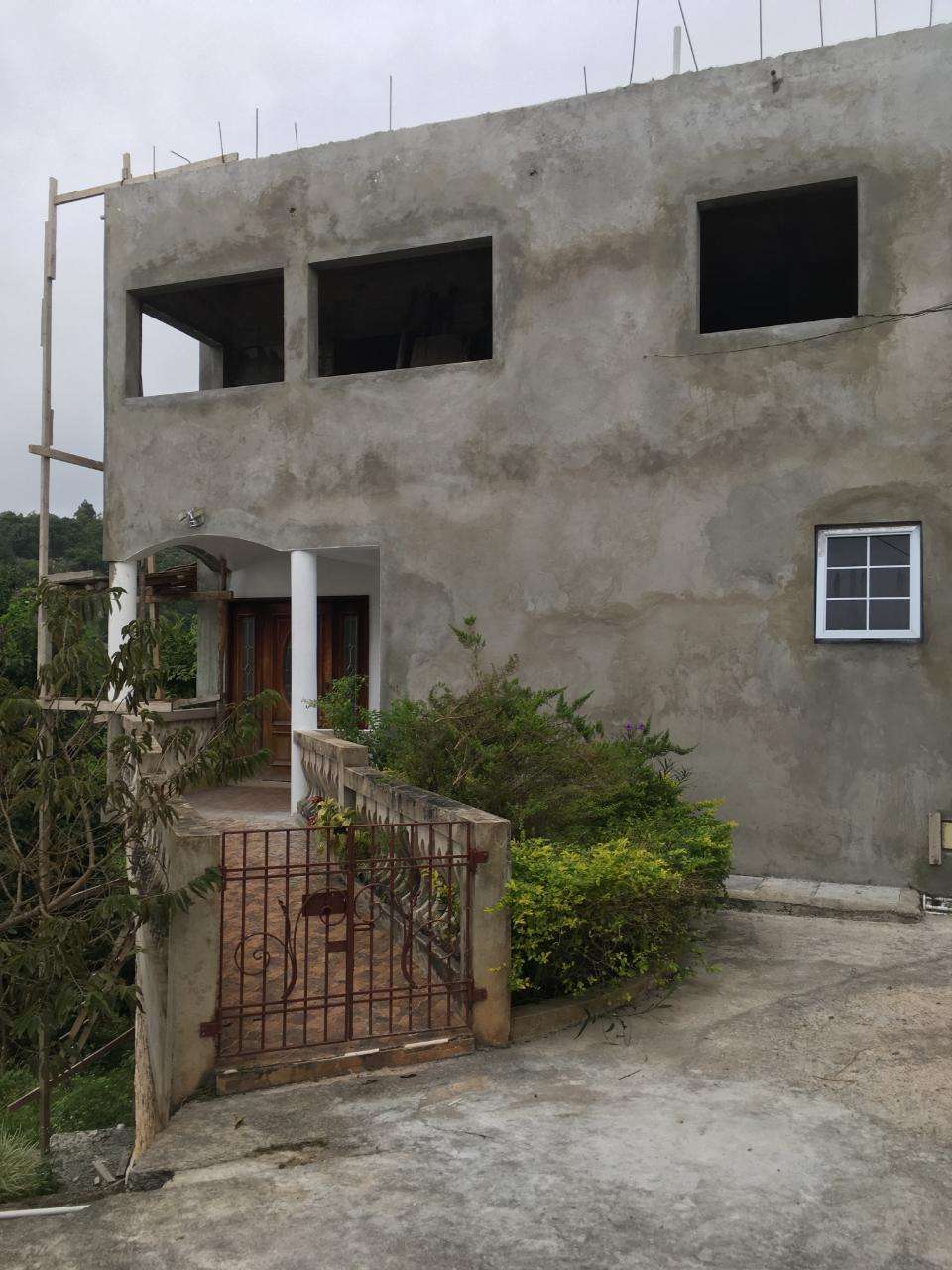 Unfinished 4 Bedroom 4 Bathroom House For Sale in Coopers Hill, Red