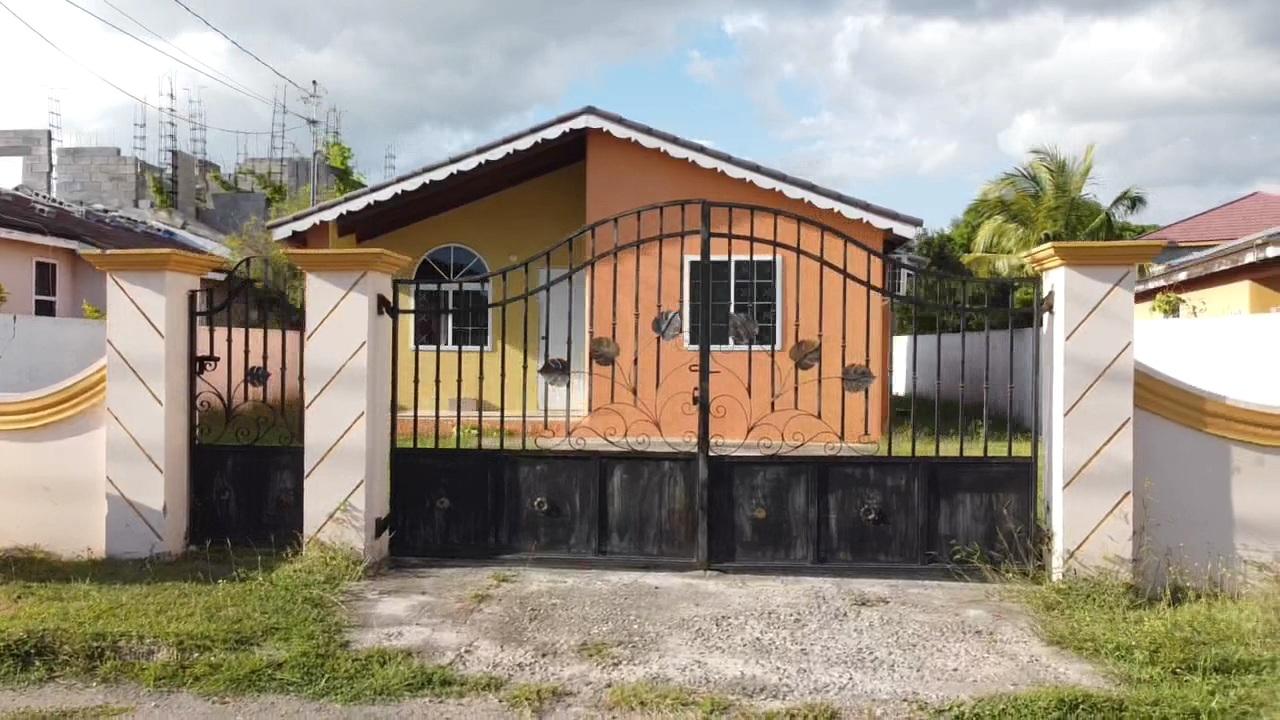 Gated Community 2 Bedroom 1 Bathroom House For Sale on Oyster Way, New Harbor Village, St