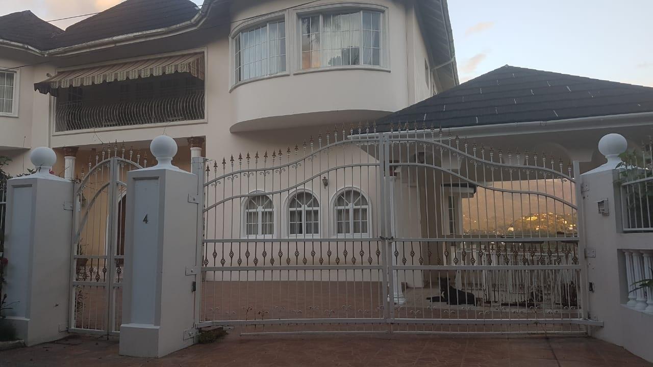 Private Treaty 7 Bedroom 7 Bathroom Houe for ale in Wireless Station