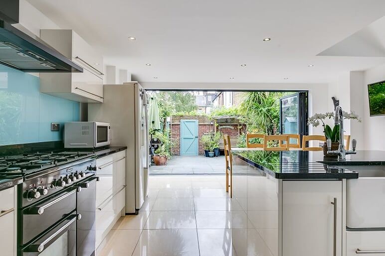 1000_RS0416 RS0416 White Hart Lane, Barnes Property Partnership