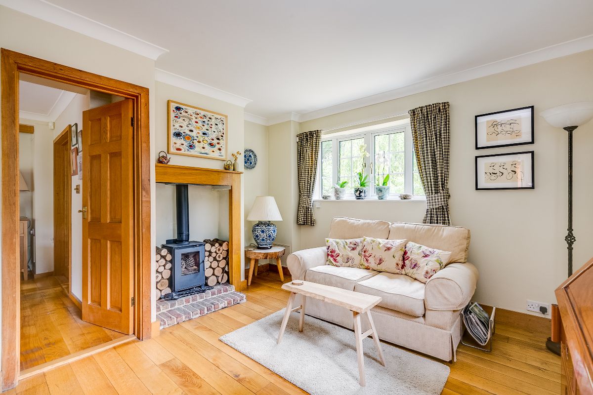 1000_RS0587 RS0587 Cottage, Wonersh, Surrey Property Partnership