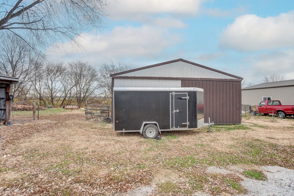 9667 Lessley Rd, Sparta, IL 62286 Home on 21 Acres Property Peddler, Inc