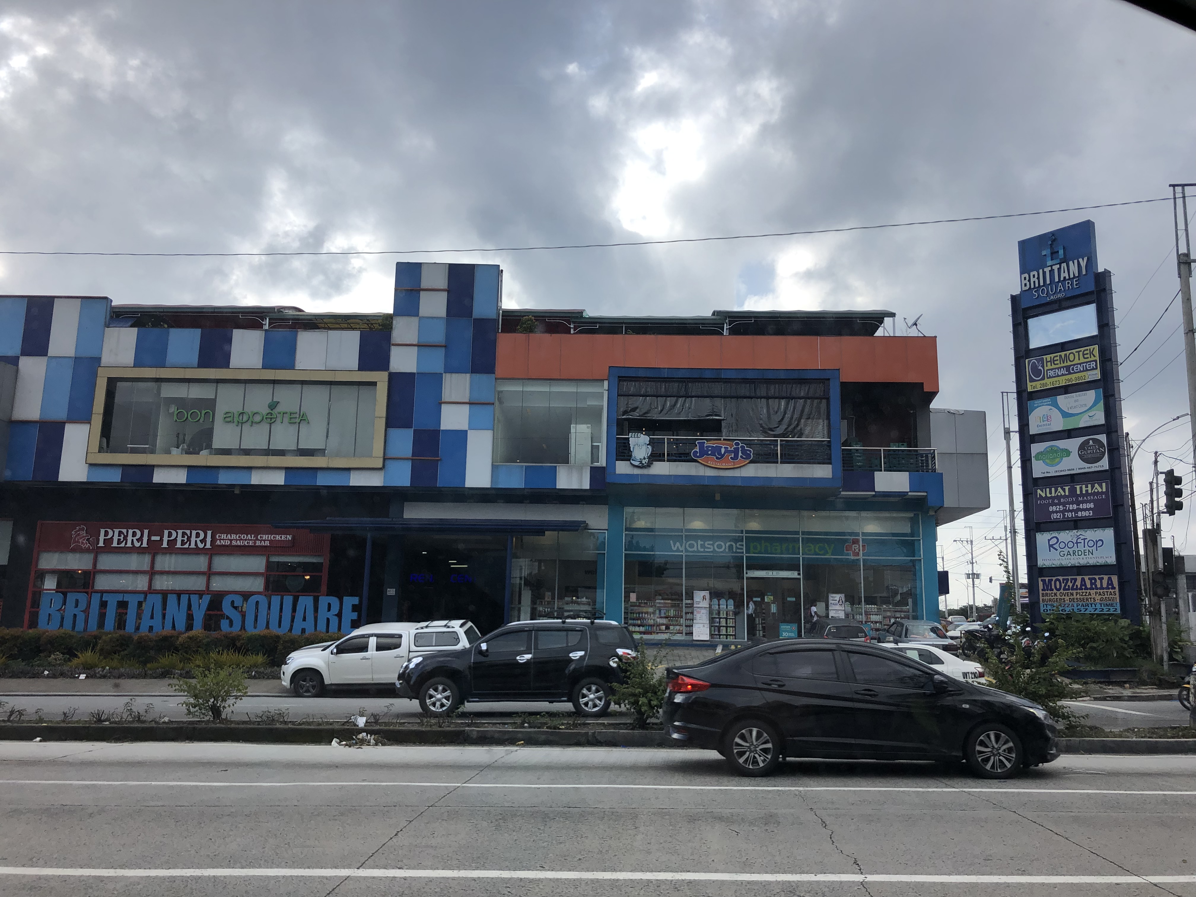 Mindanao Avenue Vacant lot for Lease! Property Source PH