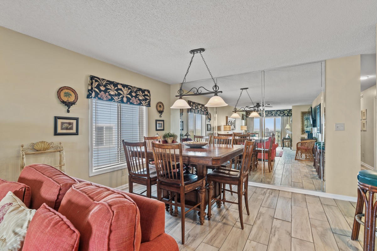 Shoreline Villas C1 Oceanfront Ocean Drive Vacation Condo Pool