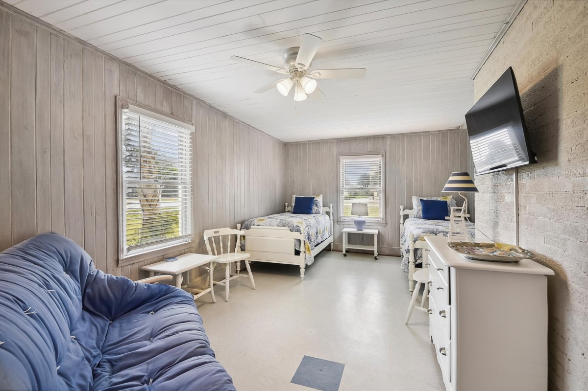 Tilghman Tides 2nd Row Ocean Drive Vacation Beach House Elliott