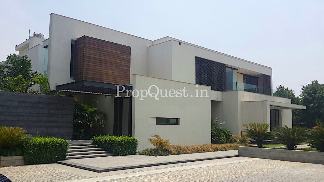 Farm House For Sale in Radhey Mohan Drive, New Delhi 15 Acres Farm Farmhouse in South Delhi
