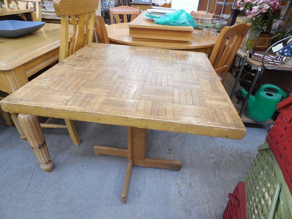 Kitchen Table Pedestal Base • Psw