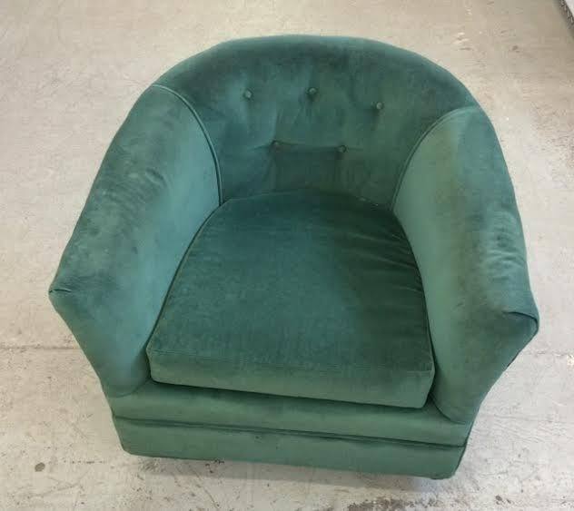 Barrel Chair Green VelvetOne Cushion • Psw